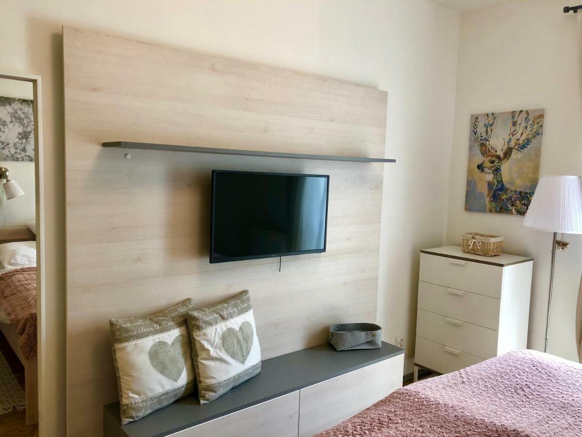 Jestrab 5 Apartment *